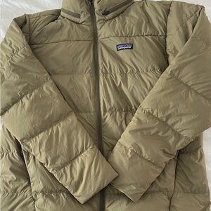 Patagonia NWT Sage Khaki Silent Down Puffer Jacket